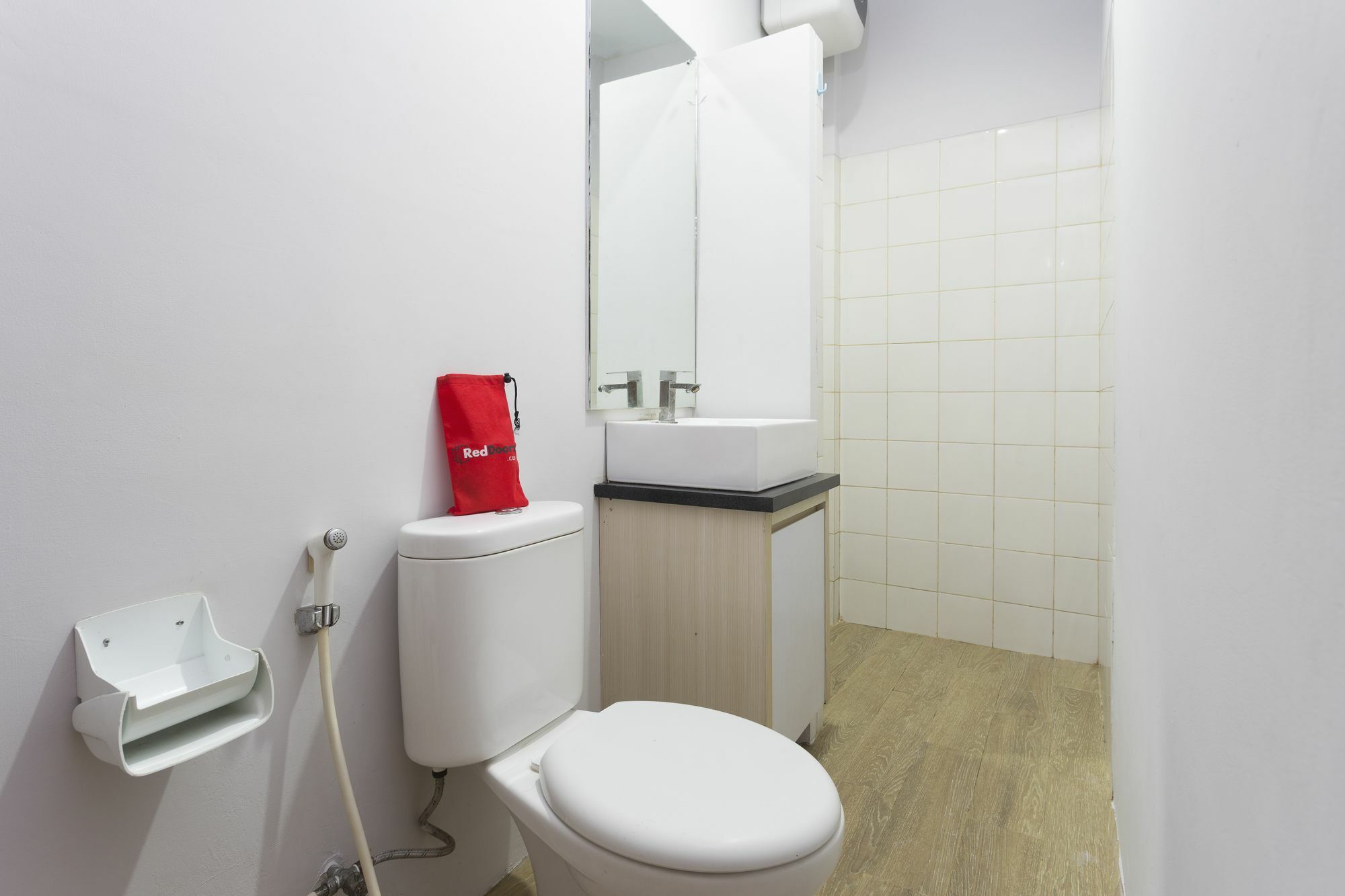 Reddoorz Plus Near Cilandak Town Square 2 Jakarta Eksteriør bilde